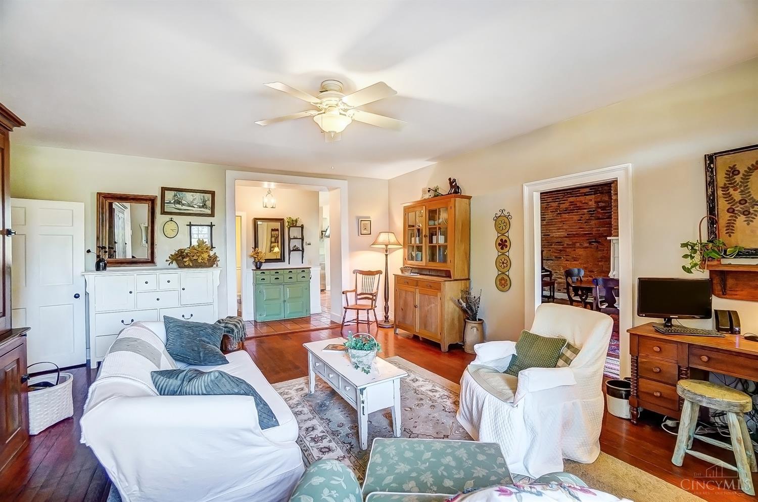10305 Montgomery Road Montgomery, OH 45242 - Photo 17 of 66 Gallery Image 17
