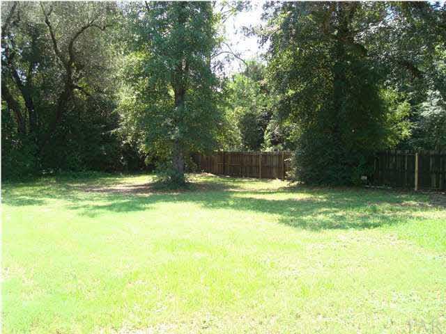 4208 Galt City Road Milton, FL 32583 - Photo 19 of 21 Large, fenced backyard