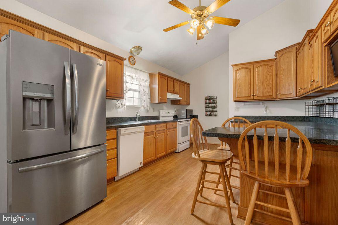 22 Center Street Hanover, PA 17331 - Photo 6 of 41