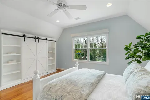 $3,650,000 | 7 Deerhill Drive, Ho-Ho-Kus, NJ 07423