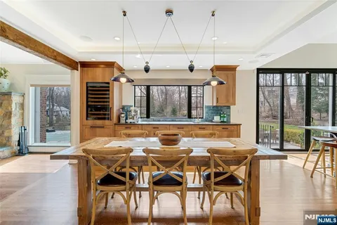 $3,650,000 | 7 Deerhill Drive, Ho-Ho-Kus, NJ 07423