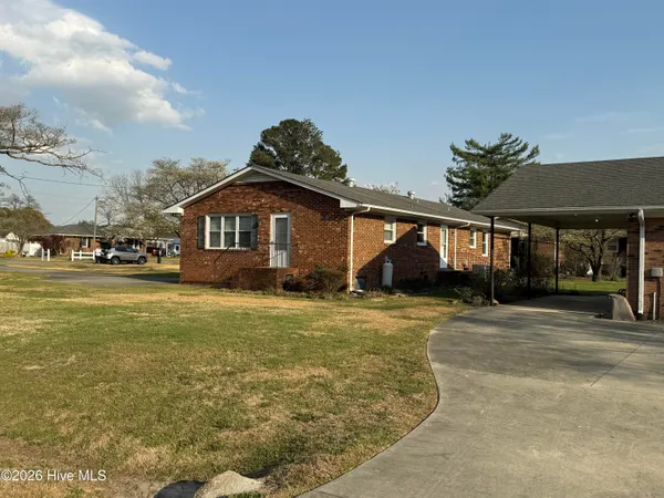 $260,000 | 2992 Cherry Lane, Kinston, NC 28504