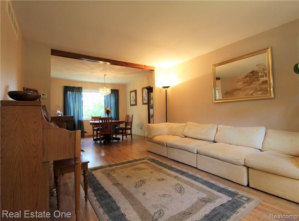 41766 Cherry Hill Road Novi, MI 48375 - Photo 3 of 34 IMG_0780 (2).JPG