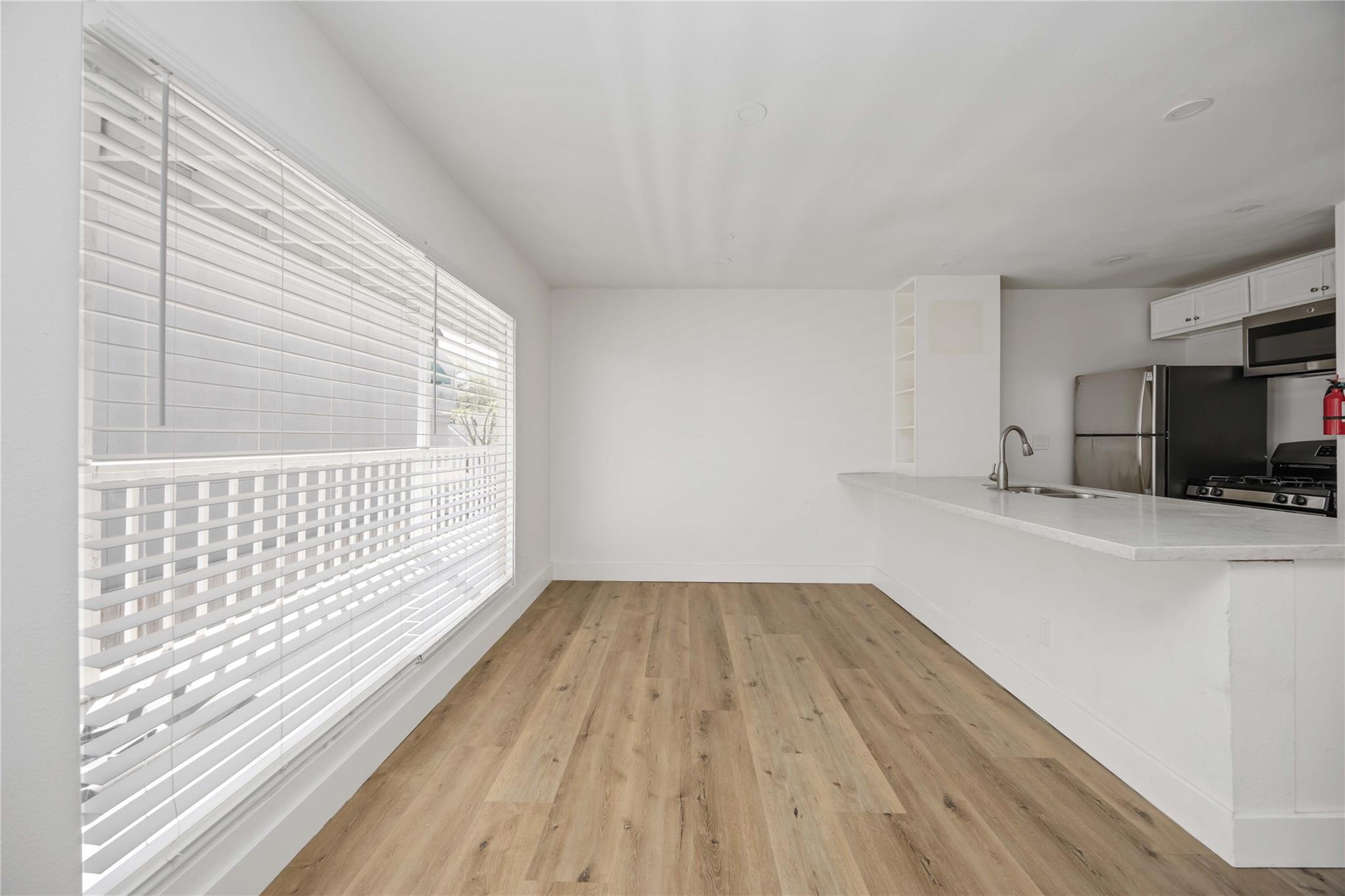 2218 Hazard Street, Unit 4 Houston, TX 77019 - Photo 7 of 16