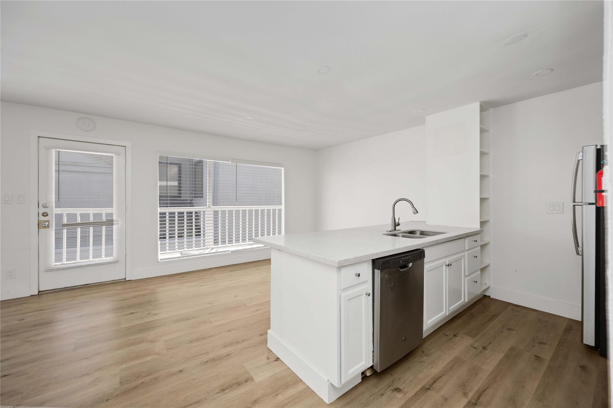 2218 Hazard Street, Unit 4 Houston, TX 77019 - Photo 10 of 16