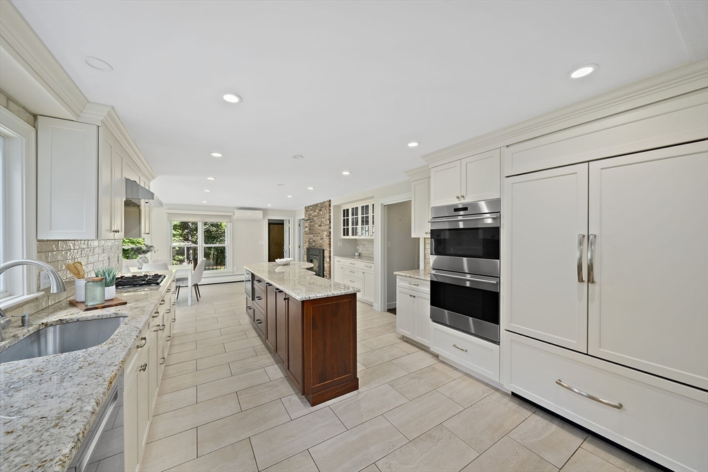 10 Green Lane Canton, MA 02021 - Photo 7 of 41