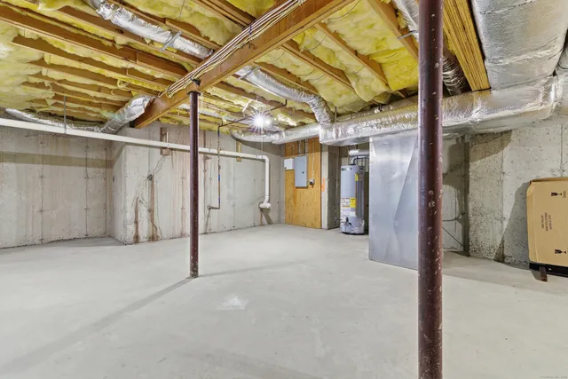 $389,900 | 25 Hamden Hills Drive, Unit 69, Hamden, CT 06518