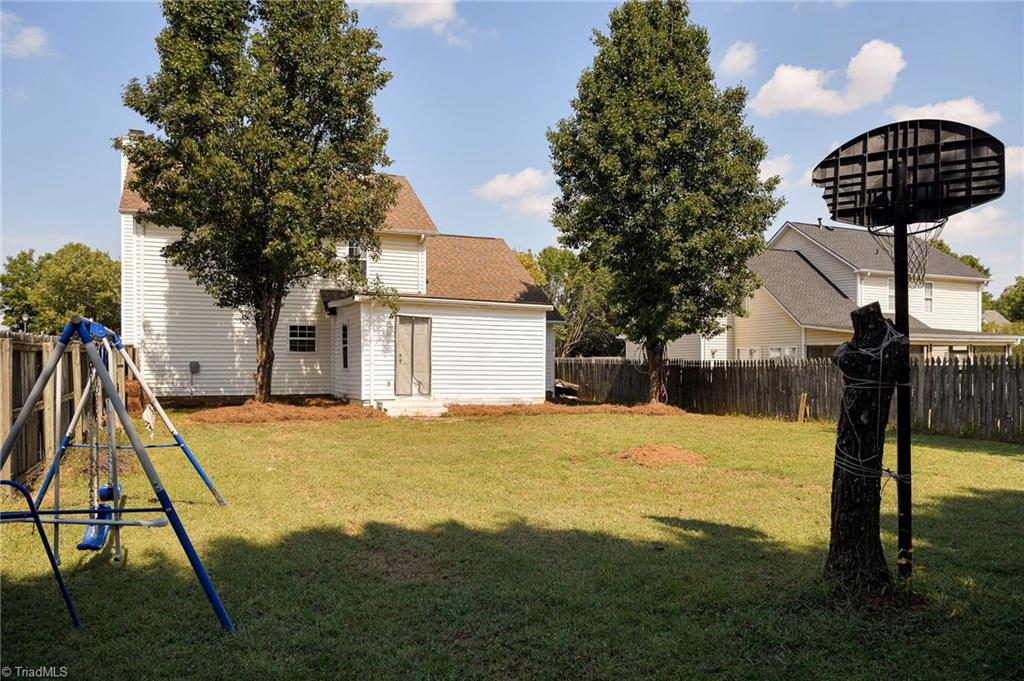 3650 Single Leaf Court High Point, NC 27265 - Photo 33 of 37