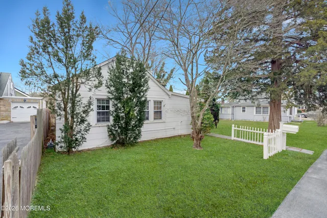 $315,000 | 458 End Avenue, Brick, NJ 08723