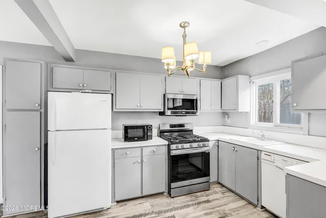 $315,000 | 458 End Avenue, Brick, NJ 08723