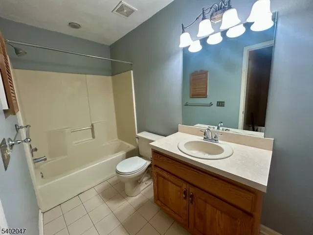 $2,000 | 805 Faulkner Drive, Hackettstown, NJ 07840