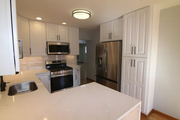 $489,900 | 3759 North Pioneer Avenue, Chicago, IL 60634