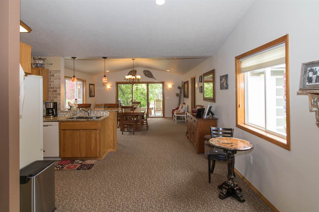 207 West Montgomery Road Deer Park, WA 99006 - Photo 6 of 18 Gallery Image 6