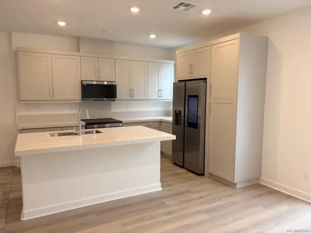 $4,045 | 432 Caliper Way, San Marcos, CA 92078