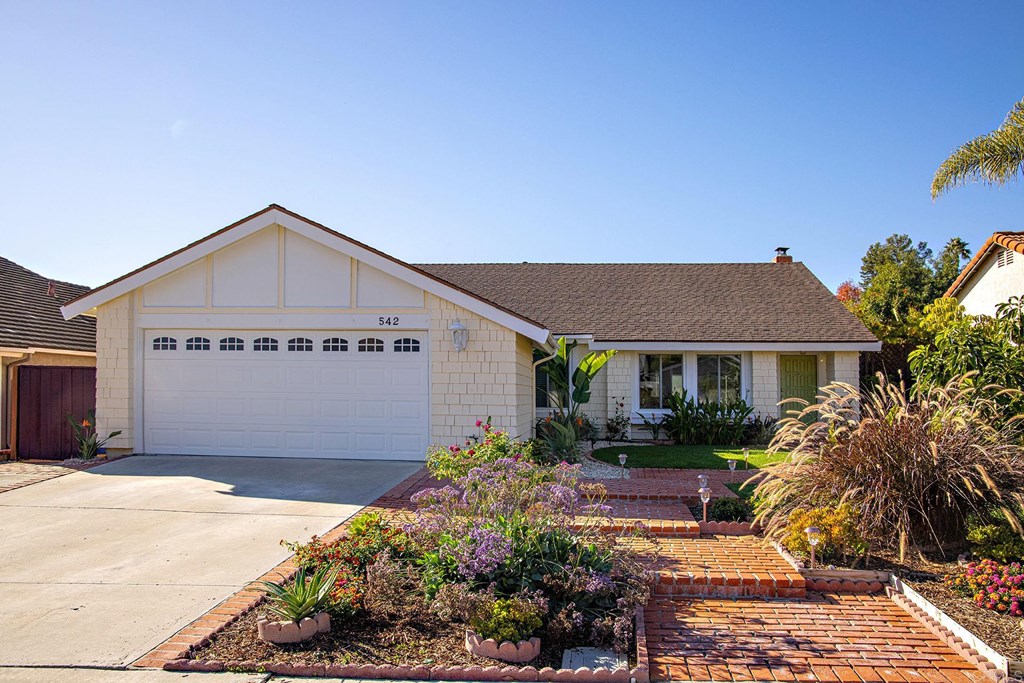 542 Gardendale Road Encinitas, CA 92024 - Photo 3 of 26