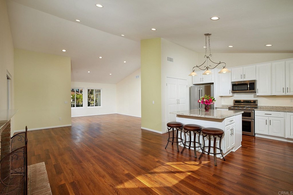 542 Gardendale Road Encinitas, CA 92024 - Photo 9 of 26