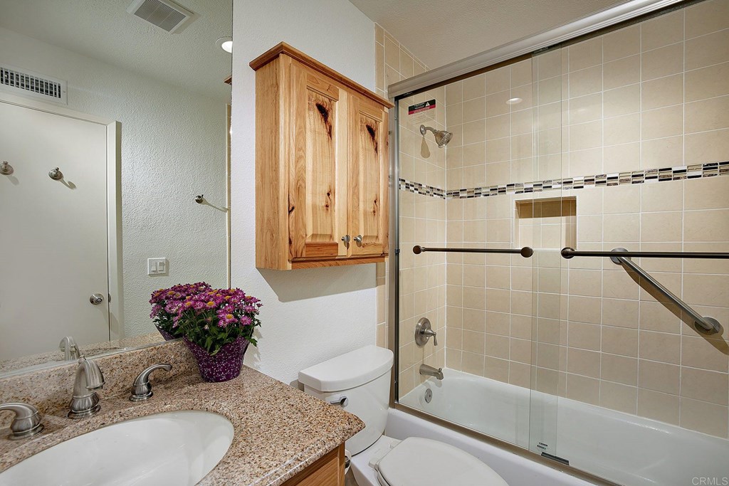 542 Gardendale Road Encinitas, CA 92024 - Photo 10 of 26