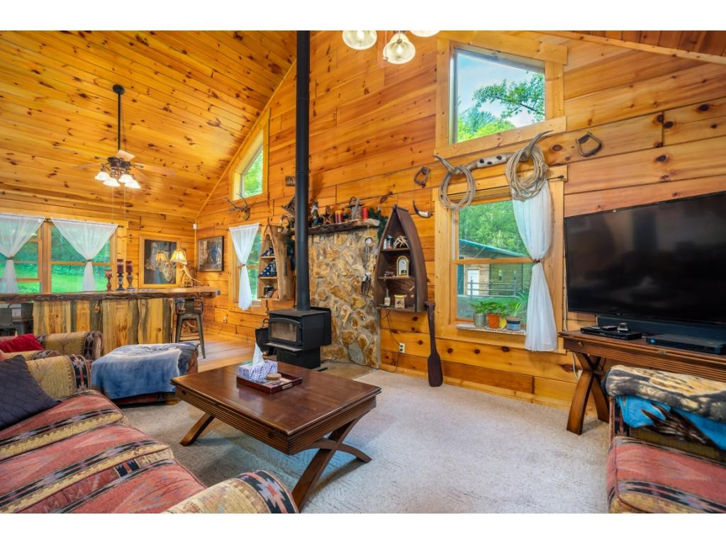 240 Canaan Road Butler, TN 37640 - Photo 3 of 33 Photo 3