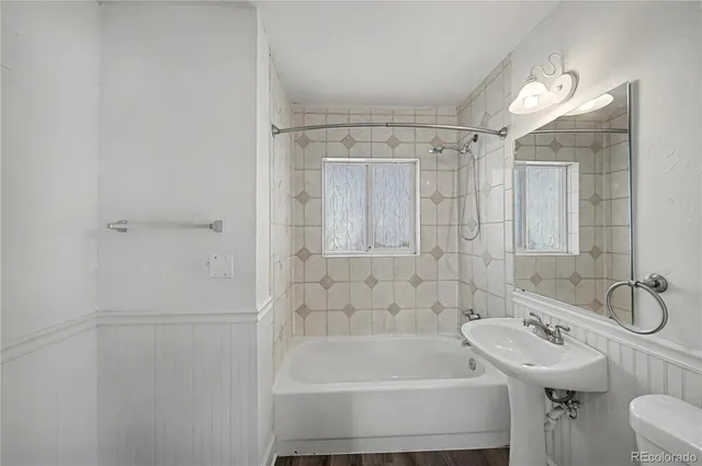 $3,095 | 5055 East Dartmouth Avenue, Denver, CO 80222