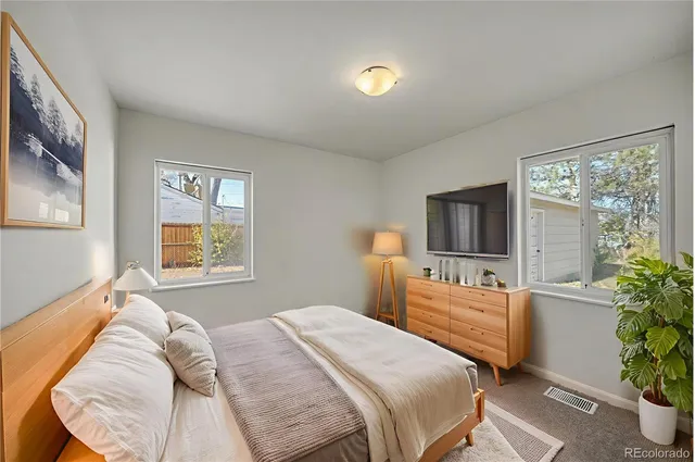 $3,095 | 5055 East Dartmouth Avenue, Denver, CO 80222