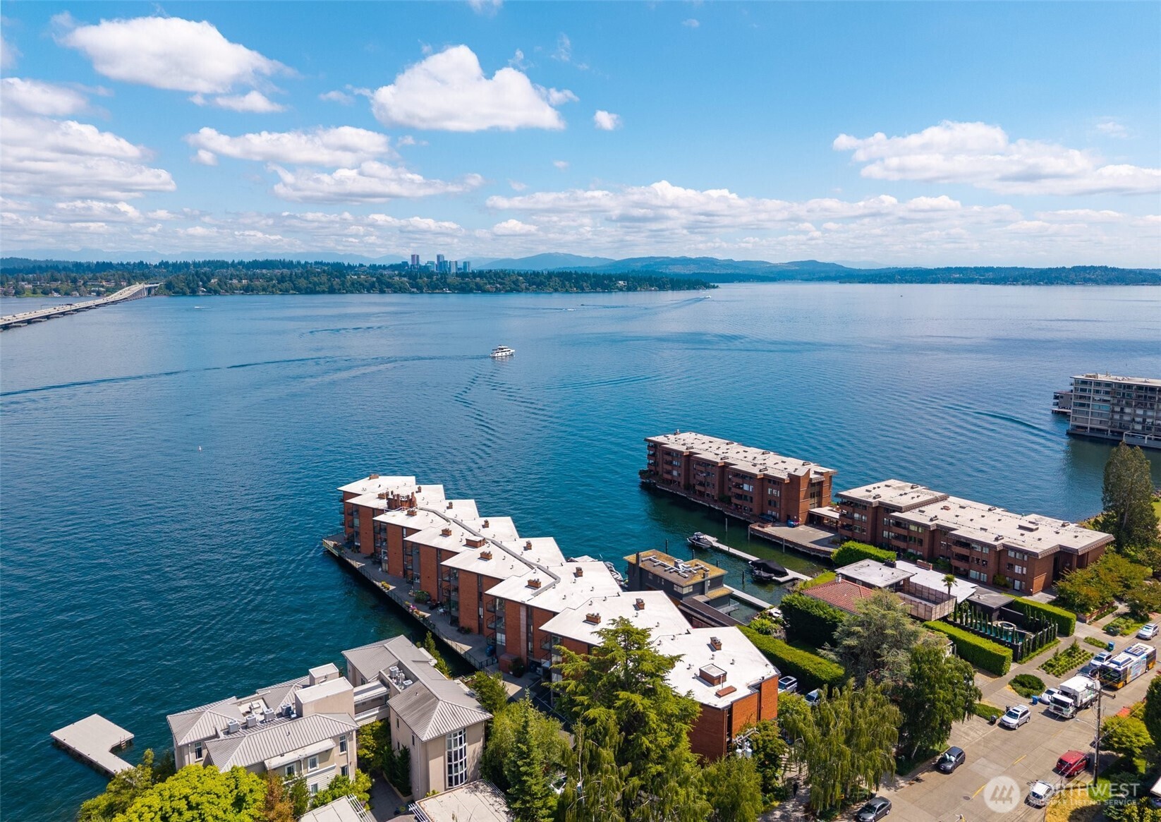 2360 43rd Avenue East, Unit 404 Seattle, WA 98112 - Photo 27 of 39