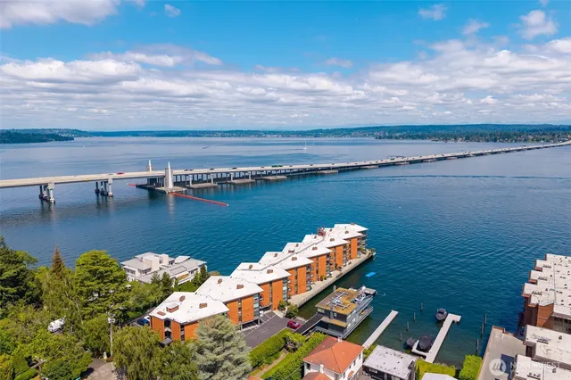 $699,000 | 2360 43rd Avenue East, Unit 404, Seattle, WA 98112