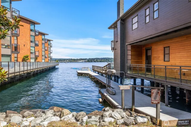 $699,000 | 2360 43rd Avenue East, Unit 404, Seattle, WA 98112