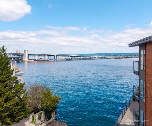 $699,000 | 2360 43rd Avenue East, Unit 404, Seattle, WA 98112