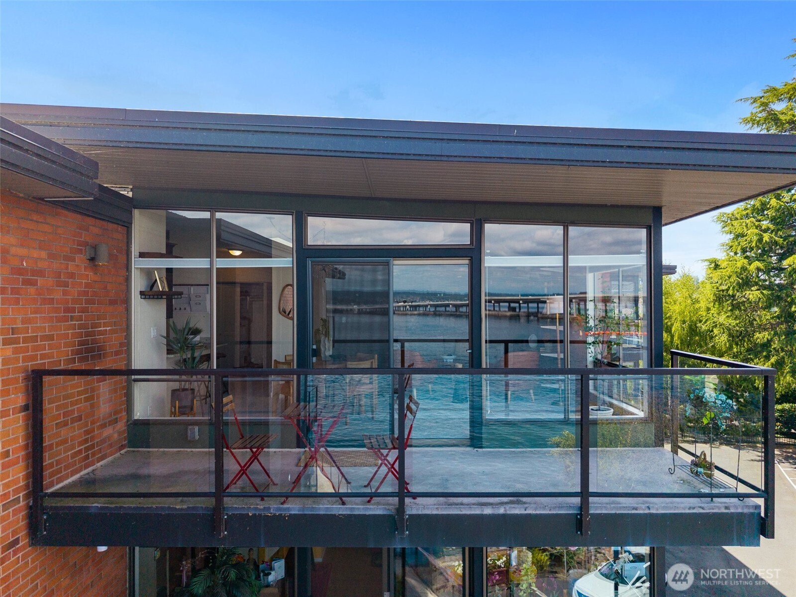 2360 43rd Avenue East, Unit 404 Seattle, WA 98112 - Photo 4 of 39