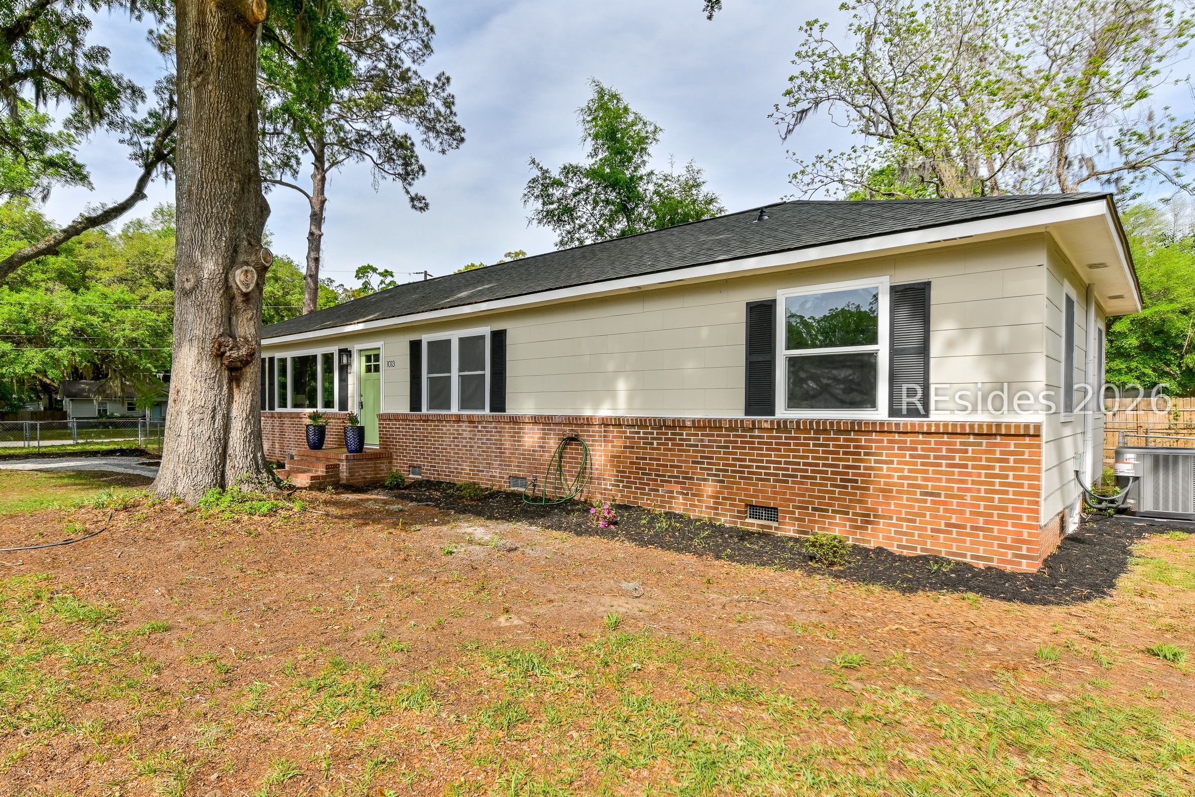 1013 Rentz Street Beaufort, SC 29906 - Photo 4 of 42
