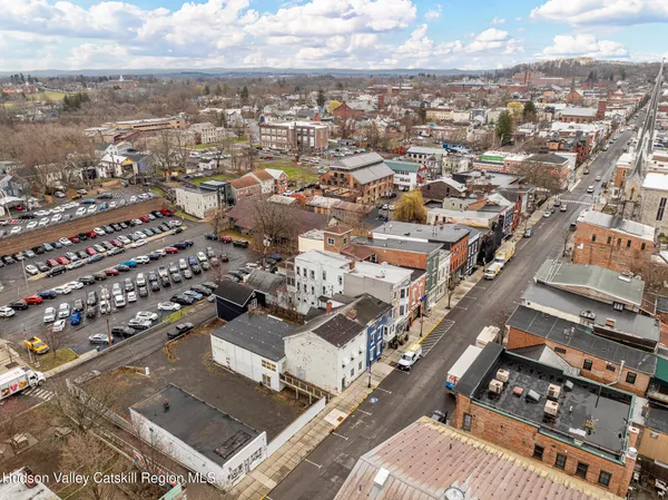 $925,000 | 336 Warren Street, Hudson, NY 12534