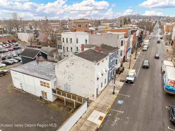 $925,000 | 336 Warren Street, Hudson, NY 12534