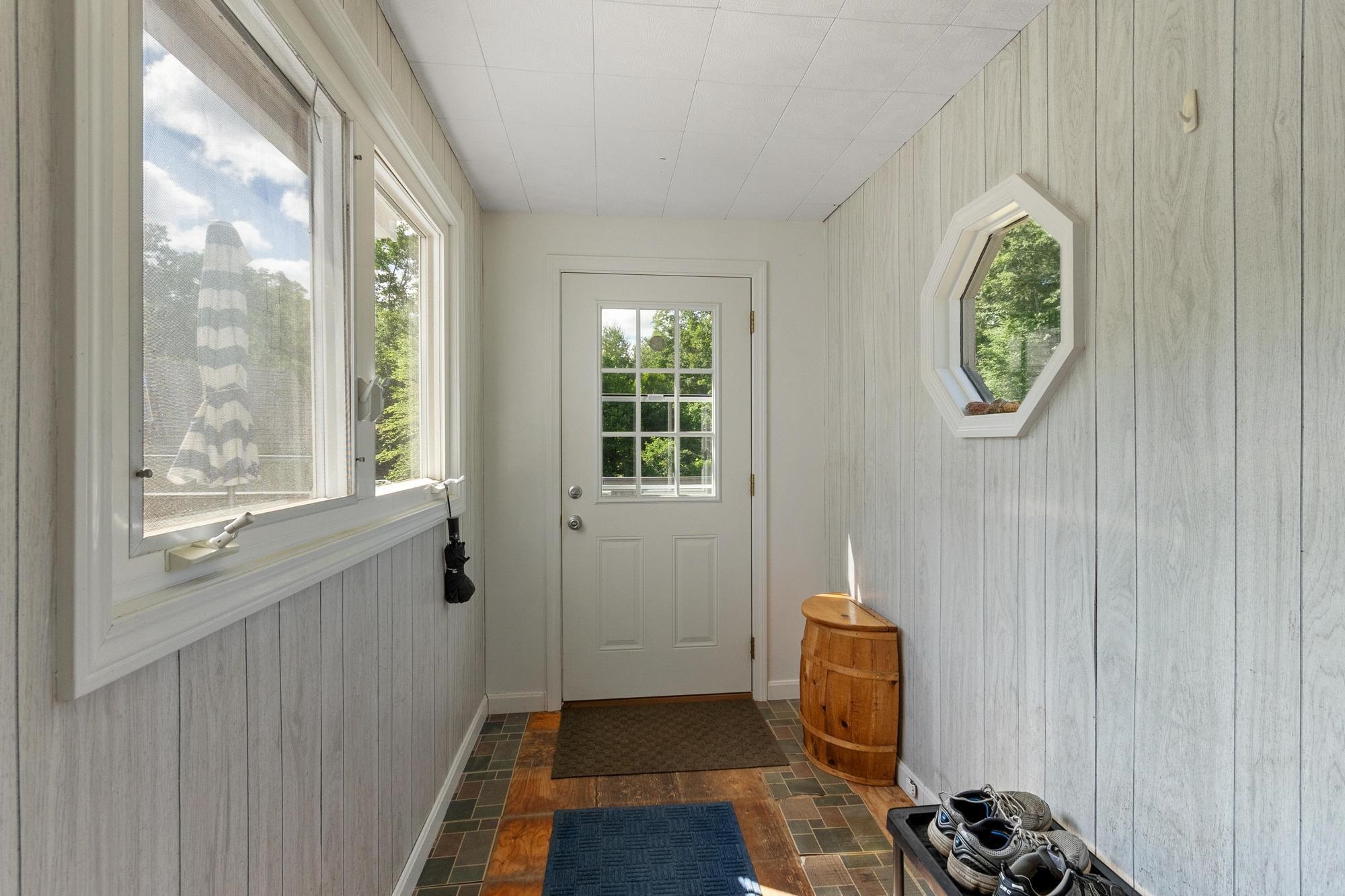 89 Townsend Road Mason, NH 03048 - Photo 3 of 54