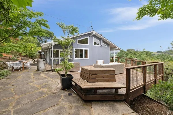 $1,995,000 | 290 Stuyvesant Drive, San Anselmo, CA 94960