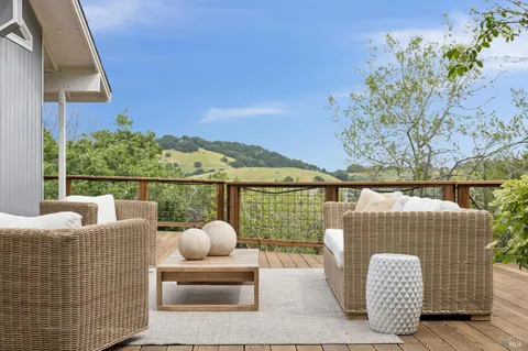 $1,995,000 | 290 Stuyvesant Drive, San Anselmo, CA 94960