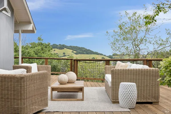 $1,995,000 | 290 Stuyvesant Drive, San Anselmo, CA 94960