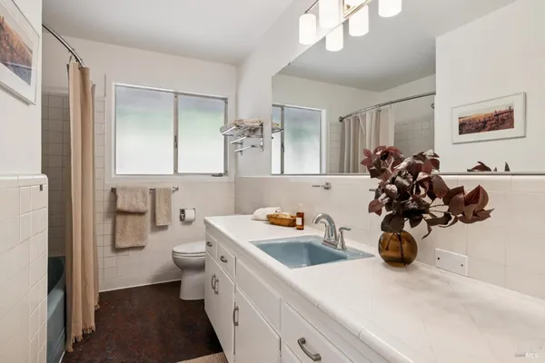 $1,995,000 | 290 Stuyvesant Drive, San Anselmo, CA 94960