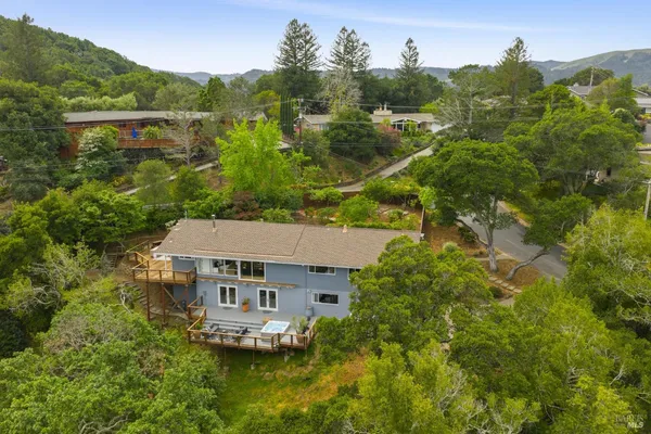 $1,995,000 | 290 Stuyvesant Drive, San Anselmo, CA 94960