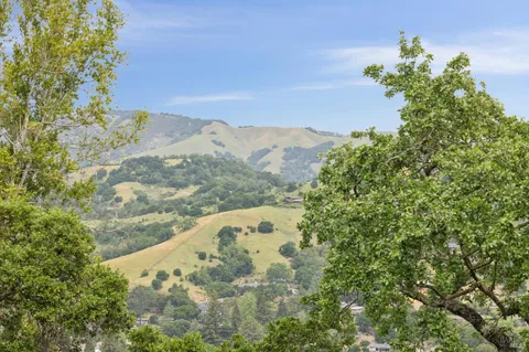 $1,895,000 | 290 Stuyvesant Drive, San Anselmo, CA 94960