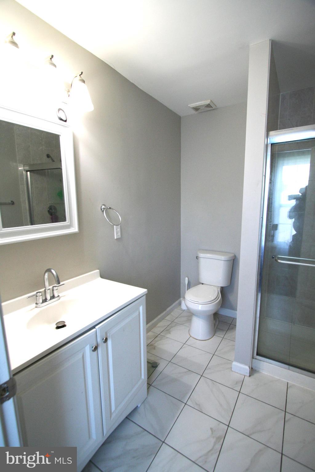 13017 Broadmore Road Silver Spring, MD 20904 - Photo 37 of 79 Primary Bath