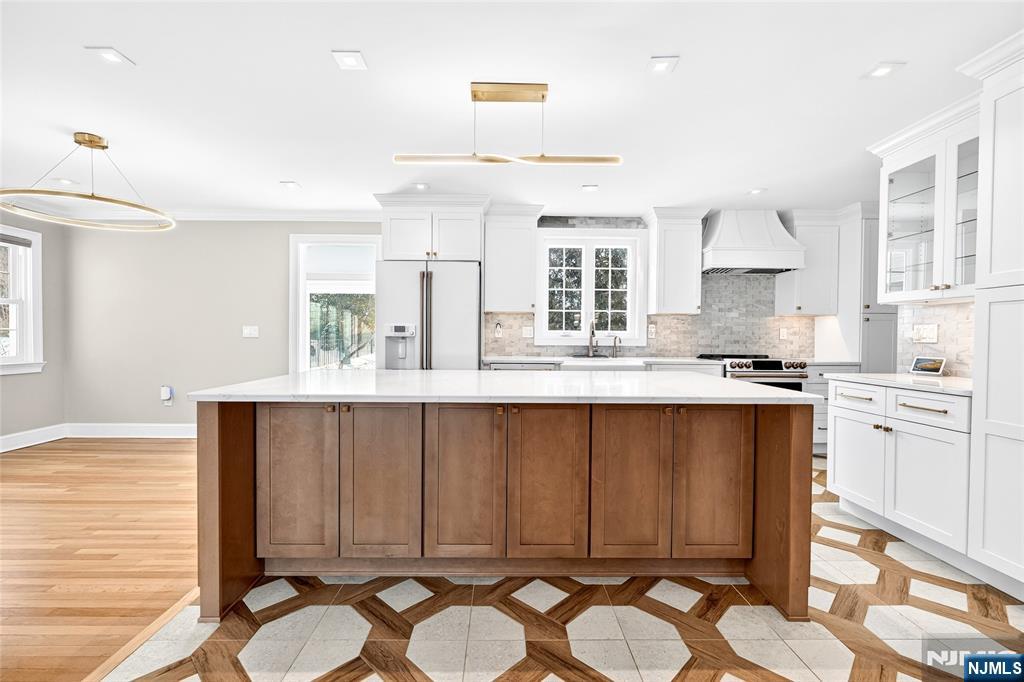 85 Orchard Road Chatham, NJ 07928 - Photo 10 of 50