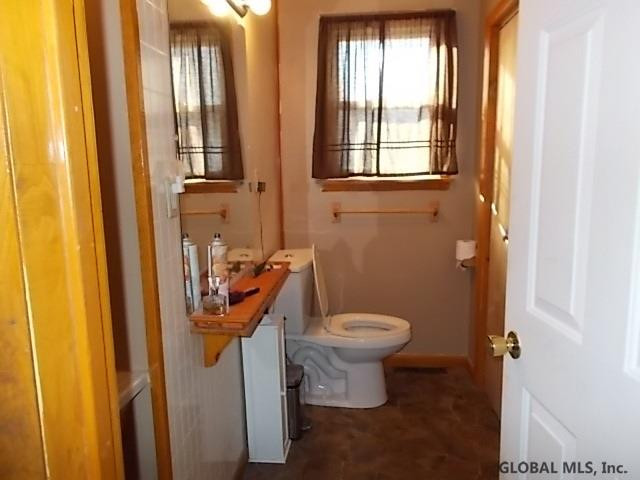 111 Evans Road Rotterdam, NY 12306 - Photo 4 of 24 Photo 4