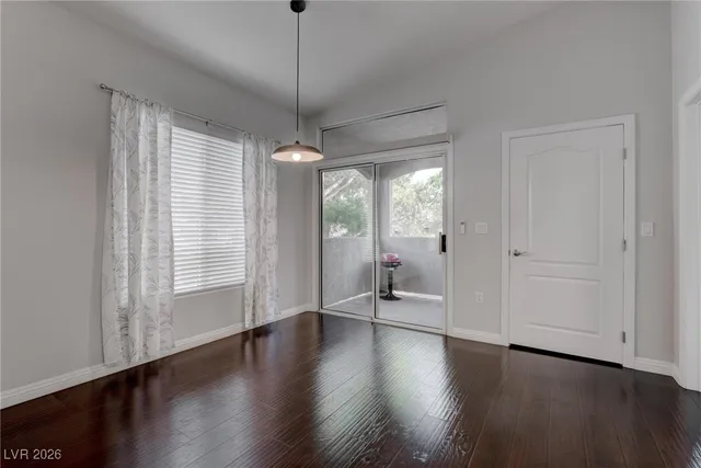 $317,500 | 2305 West Horizon Ridge Parkway, Unit 3921, Henderson, NV 89052