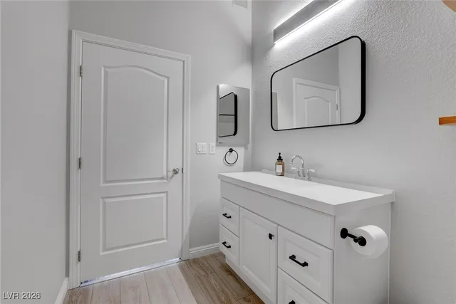 $317,500 | 2305 West Horizon Ridge Parkway, Unit 3921, Henderson, NV 89052