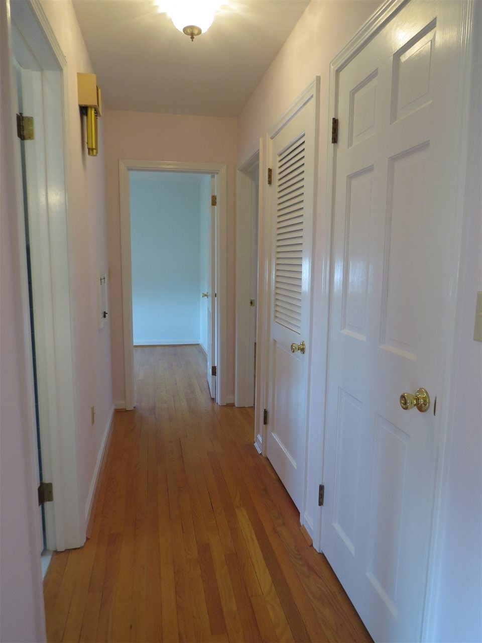217 Watch Hill Road Fort Mitchell, KY 41011 - Photo 16 of 25 Gallery Image 16