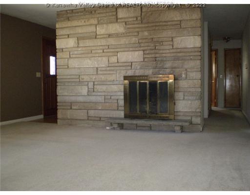 1903 Huber Road Charleston, WV 25314 - Photo 5 of 6 Living Room.