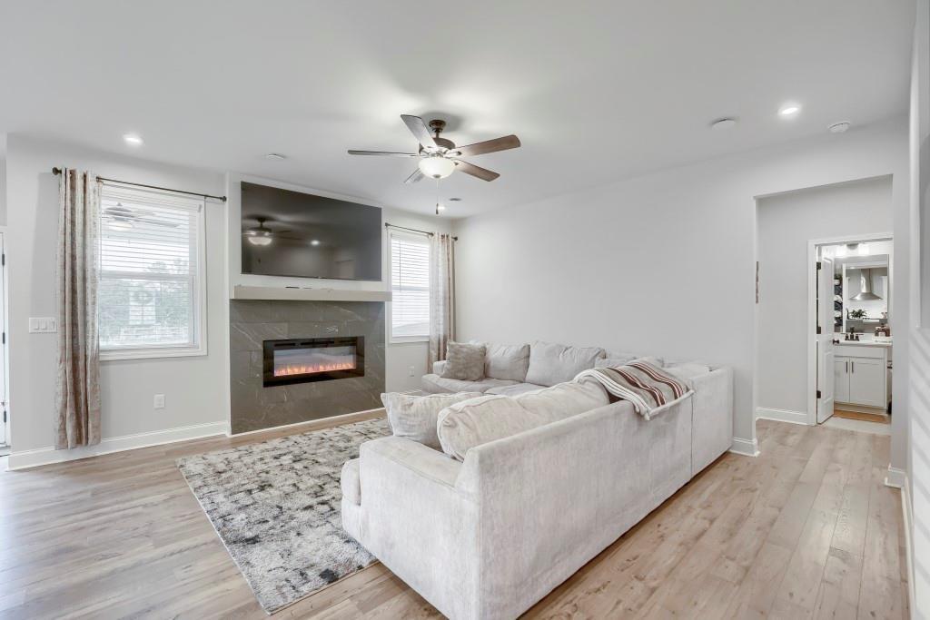 2448 Hidden Creek Road Kennesaw, GA 30152 - Photo 4 of 23 Gallery Image 4