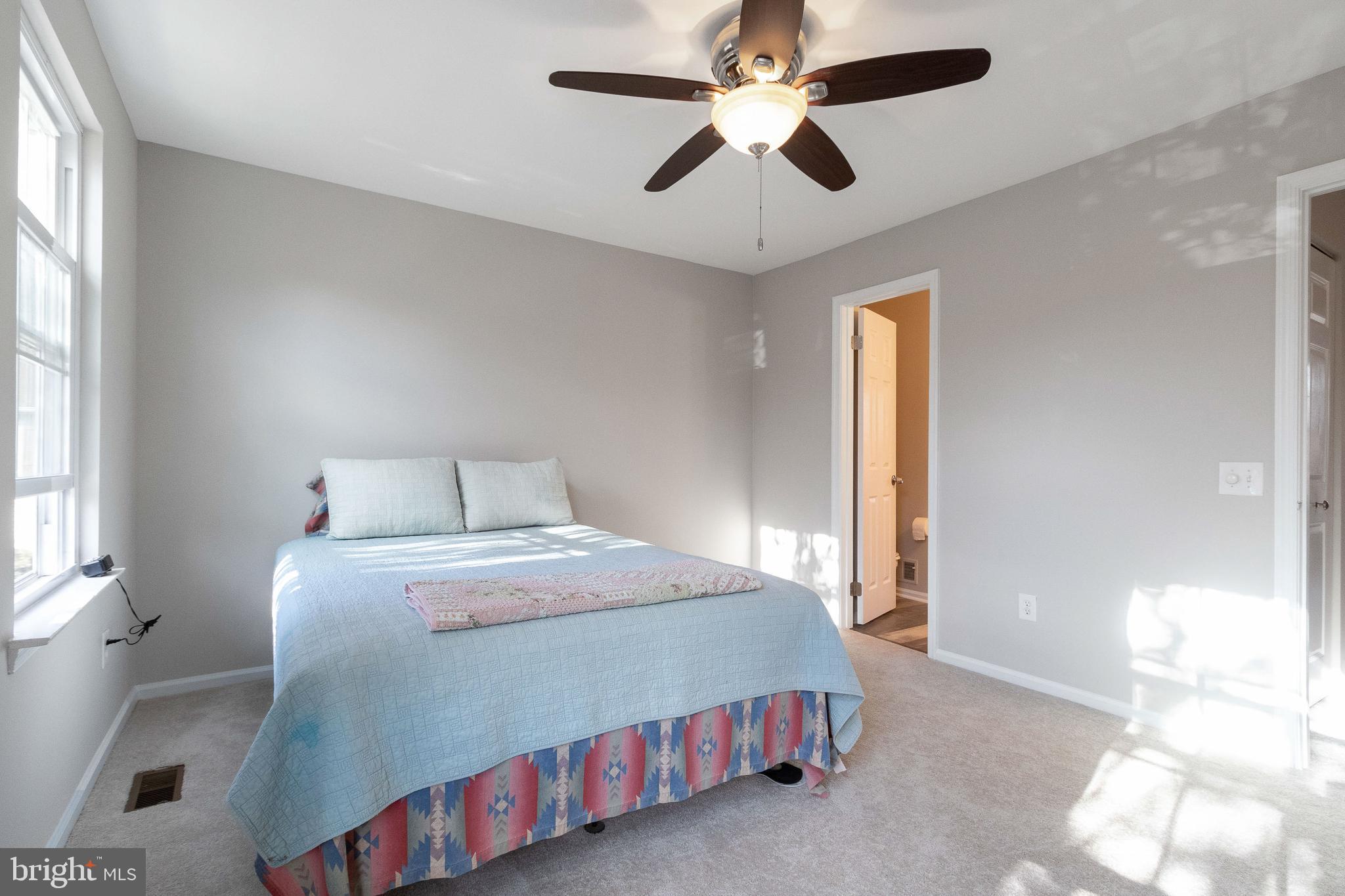 14810 Basingstoke Loop Centreville, VA 20120 - Photo 18 of 43