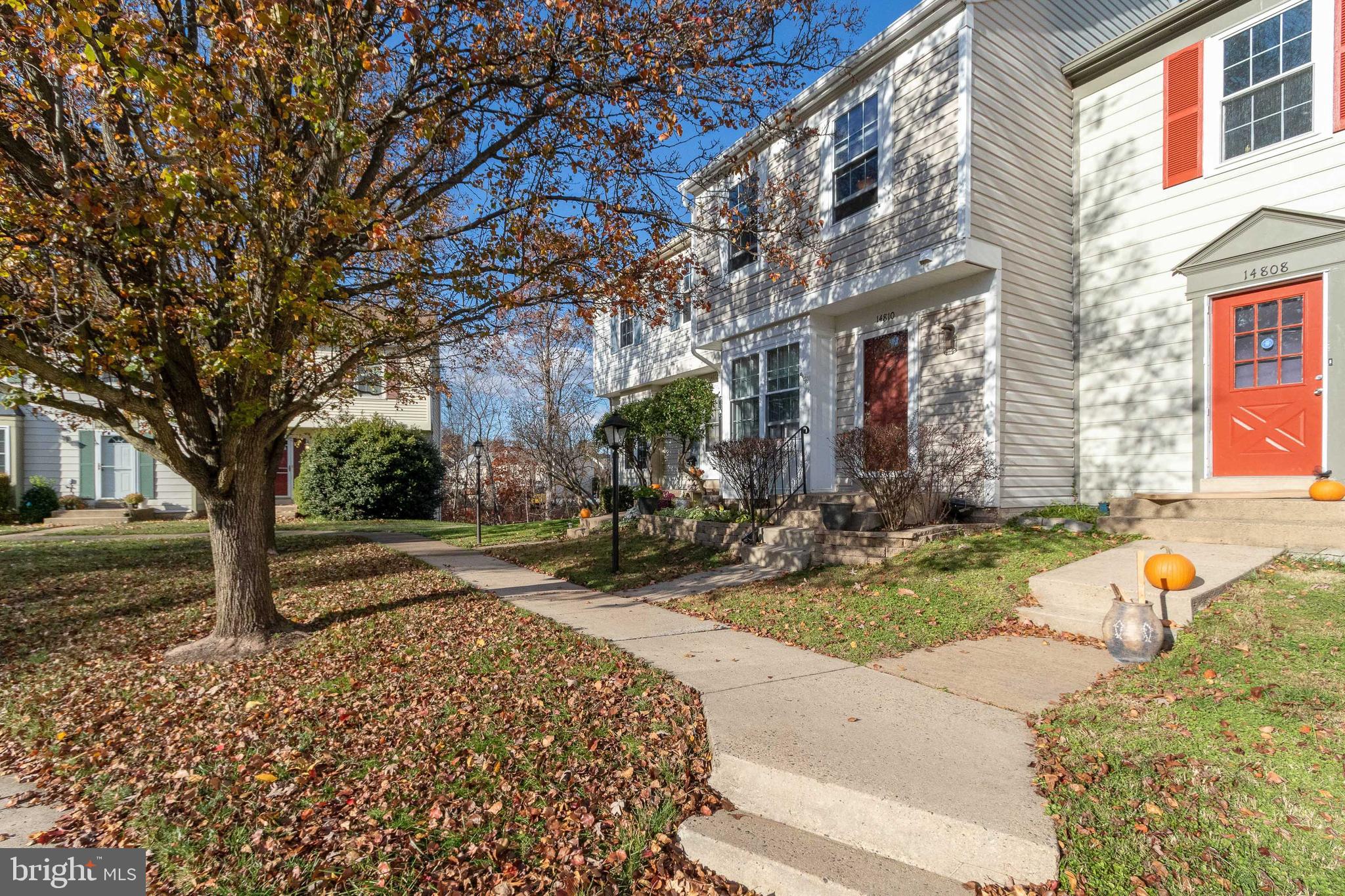 14810 Basingstoke Loop Centreville, VA 20120 - Photo 4 of 43