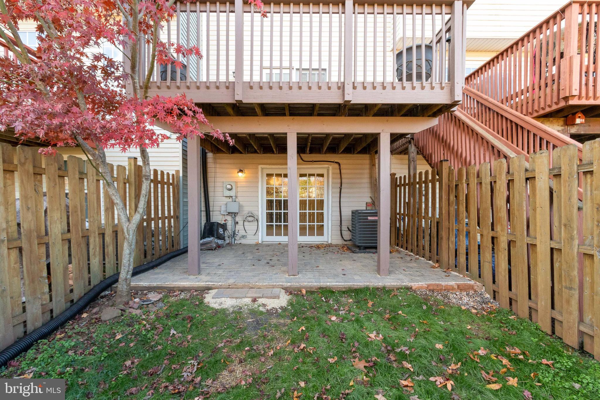 14810 Basingstoke Loop Centreville, VA 20120 - Photo 33 of 43